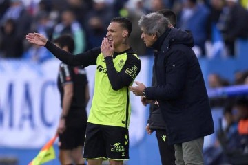 安东尼助贝蒂斯三球大逆转,暗示无意重返曼联!曝拜仁或加入争夺