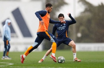 皇马今日训练情况:巴尔韦德&巴列霍单独训练,塞巴略斯继续恢复