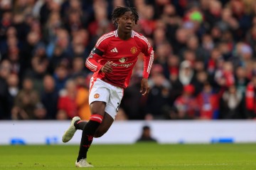 续约or离队19岁梅努索要18万周薪,25场1球1助&曼联估价7000万