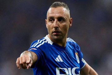 浪子归巢终圆梦！40岁卡索拉重返西甲，他是奥维耶多真正的王