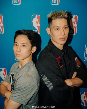 林书豪晒与河村勇辉合影:很欣赏你的自信与果敢