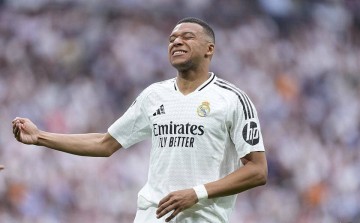 巴黎球迷网络攻击姆巴佩，恩里克暗指其自私不为球队付出