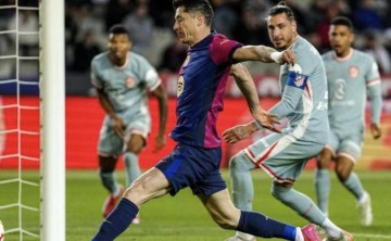 巴萨本轮西甲大规模人员轮换,多方面影响待探讨