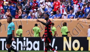 世俱杯:梅西领衔迈阿密国际逆转欧冠劲旅,南美球队表现抢眼