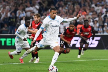 曼联的痛!23岁格林伍德惊艳破门+双响炮+妙传,荣膺法甲金靴