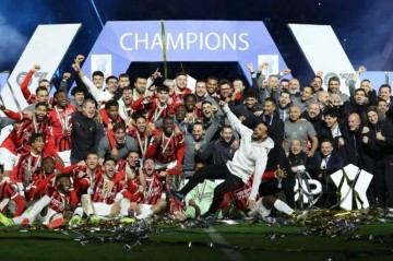 主帅+总监+顾问全下课!欧冠七冠王悲剧了