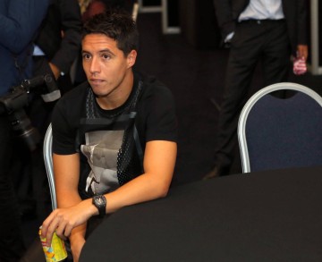 队报:纳斯里续约Canal+继续参与欧冠赛事报道,合同至2029年