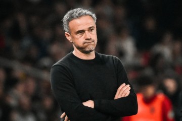 1-3大冷门,巴黎轰然倒下,遭遇赛季法甲首败,登贝莱发威难换1分