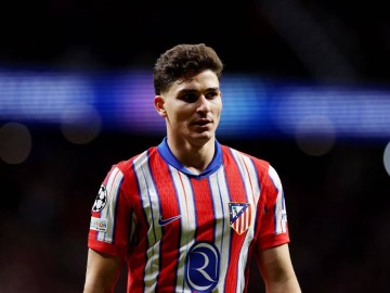 利物浦登顶,巴萨紧随其后,拜仁力压皇马